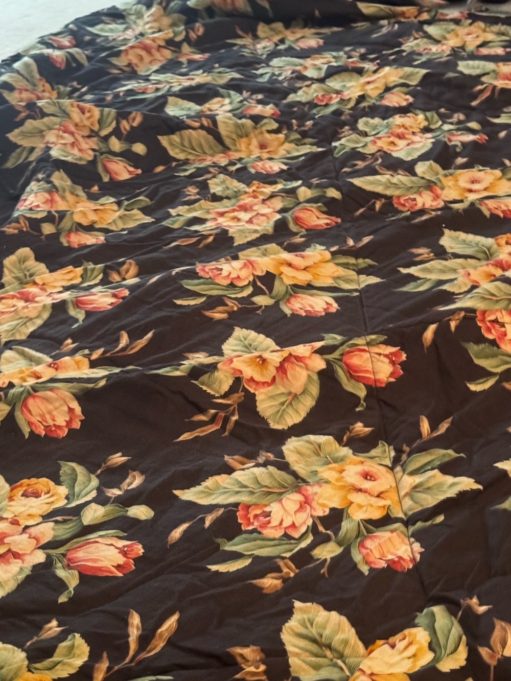 Ralph Lauren Vintage Charleston comforter black with peach roses - Picture 2 of 3